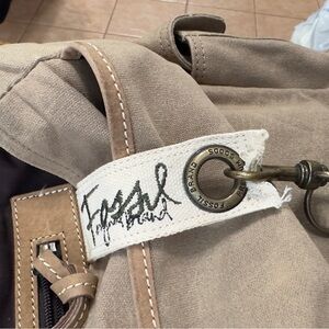 Fossil f/54 Military Issue
Messenger Bag. (Bag11)